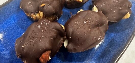 Date ‘snickers’ bites
